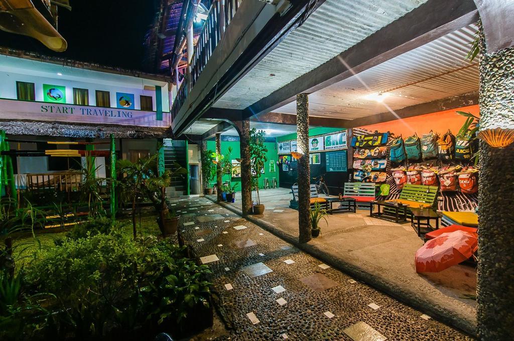 Jeepney Hostel And Kite Resort Balabag  Exterior photo